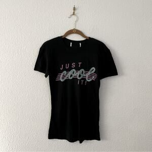 WILDFOX Black T-Shirt “Just Cool It!” Size Small